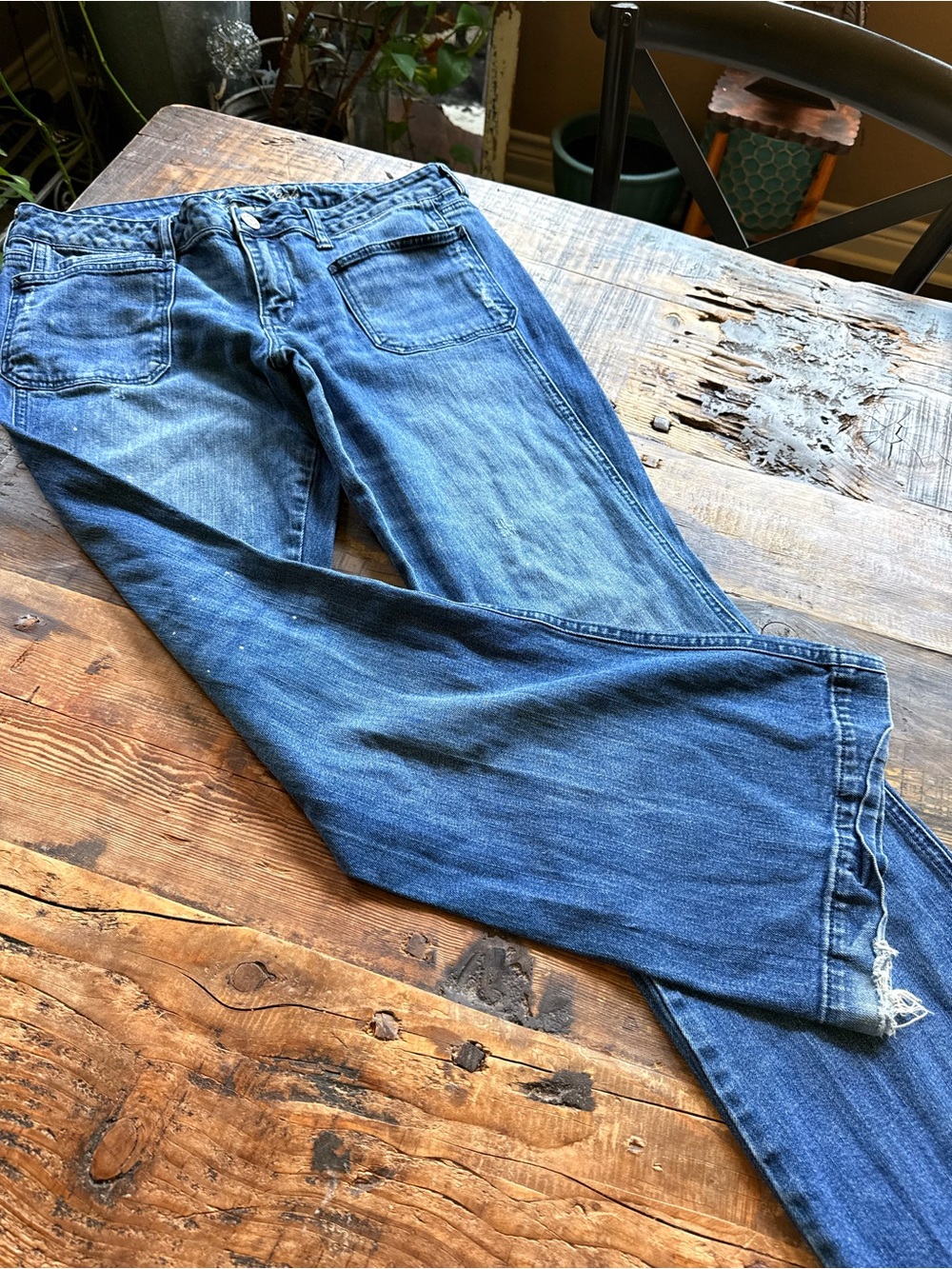 American Eagle Outfitters Women's distressed Blue Flare Jeans size 14
